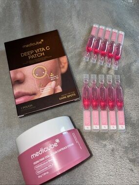 Medicube Deep Vita C Patch & Pink Collagen Capsule Cream – Pink